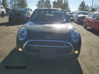 2019 MINI Convertible Cooper S с VIN WMWWG9C57K3E40624, выставлен на аукционе Copart как лот 83236894 с пробегом 44 900 миль миль и Списание • Salvage title. История ставок и продаж доступна на DreamBid. Изображение 5.