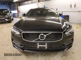 2019 Volvo S90 Momentum with VIN LVY102MK4KP096892, listed as a Copart auction lot 87326264 with 128,865 mi miles and Clean Title. Bid and sale history available at carsss.com. Image 5.