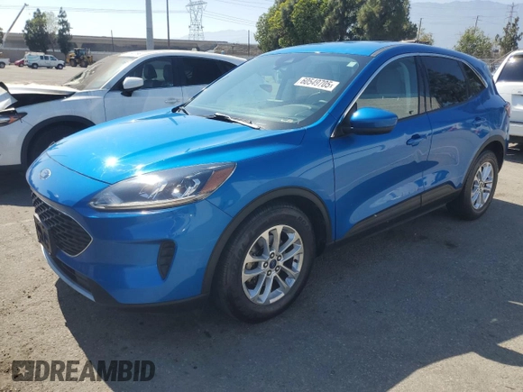 2021 Ford Escape SE z VIN 1FMCU0G62MUA69715, wystawiony jako Copart lot #60549705 z przebiegiem 119 967 mil mil oraz Czysty tytuł • Clean title. Historia ofert i sprzedaży dostępna na DreamBid. Obrazek 1.