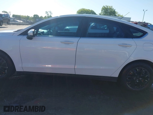 2014 Ford Fusion S with VIN 1FA6P0G79E5383039, listed as a IAAI auction lot 42037262 with 192,400 mi miles and . Bid and sale history available at DreamBid. Image 14.