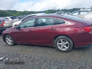 2016 Chevrolet Malibu LS z VIN 1G1ZB5ST8GF236255, wystawiony jako IAAI lot #42246635 z przebiegiem 119 942 mil mil oraz . Historia ofert i sprzedaży dostępna na DreamBid. Obrazek 14.