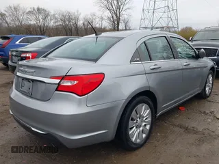 2014 Chrysler 200 LX with VIN 1C3CCBAG6EN171152, listed as a IAAI auction lot 40937790 with 141,865 mi miles. Bid and sale history available at carsss.com. Image 4.