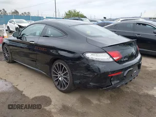 2018 Mercedes-Benz C 300 z VIN WDDWJ4JB8JF735845, wystawiony jako IAAI lot #42064145 z przebiegiem 61 523 mil mil oraz . Historia ofert i sprzedaży dostępna na DreamBid. Obrazek 3.