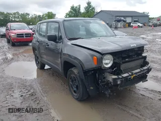 2019 Jeep Renegade Upland z VIN ZACNJBAB4KPK27653, wystawiony jako IAAI lot #42335088 z przebiegiem 92 959 mil mil oraz . Historia ofert i sprzedaży dostępna na DreamBid. Obrazek 1.