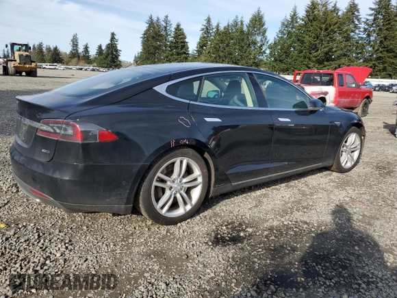 2015 Tesla Model S 85D with VIN 5YJSA1H28FFP78932, listed as a Copart auction lot 47893275 with 139,019 mi miles and Salvage Title. Bid and sale history available at carsss.com. Image 3.