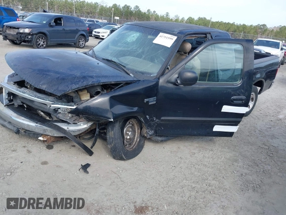 2003 Ford F-150 XL with VIN 1FTRX17W53NB19575, listed as a IAAI auction lot 41711599 with 1 mi miles. Bid and sale history available at carsss.com. Image 2.