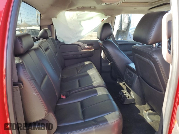 2011 GMC Sierra 2500HD SLT с VIN 1GT121E8XBF134436, выставлен на аукционе Copart как лот 45011735 с пробегом 44 287 миль миль и Списание • Salvage title. История ставок и продаж доступна на DreamBid. Изображение 10.