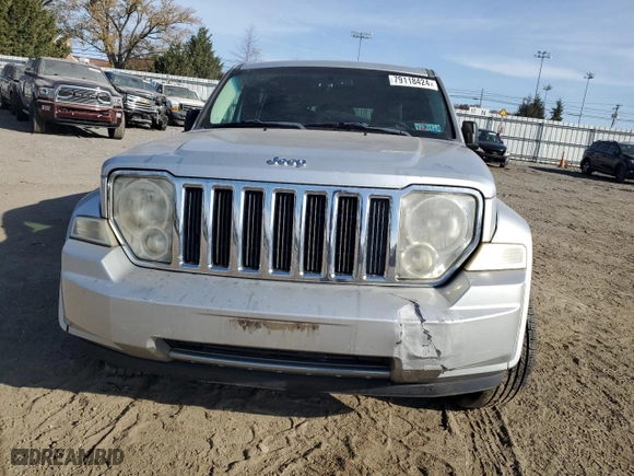 2009 Jeep Liberty Limited with VIN 1J8GN58K39W517511, listed as a Copart auction lot 79118424 with 194,516 mi miles and Salvage Title. Bid and sale history available at carsss.com. Image 5.