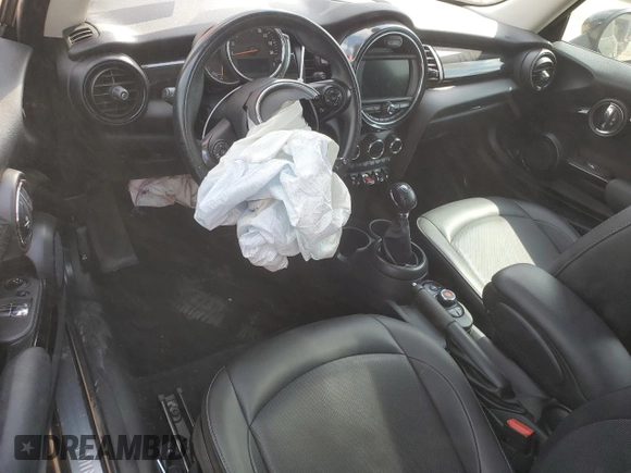 2019 MINI Hardtop Cooper with VIN WMWXP5C57K2H30753, listed as a Copart auction lot 57347275 with 98,063 mi miles and Salvage title. Bid and sale history available at DreamBid. Image 8.