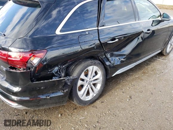 2020 Audi allroad A4 Prestige z VIN WA19NAF43LA037884, wystawiony jako Copart lot #42442233 z przebiegiem 17 498 mil mil oraz . Historia ofert i sprzedaży dostępna na DreamBid. Obrazek 12.