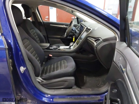 2014 Ford Fusion SE with VIN 3FA6P0H76ER121829, listed as a IAAI auction lot 41884836 with NaN miles. Bid and sale history available at carsss.com. Image 5.