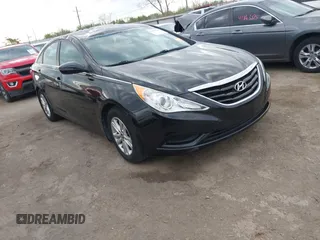 2013 Hyundai Sonata GLS z VIN 5NPEB4ACXDH794112, wystawiony jako IAAI lot #41867170 z przebiegiem 64 170 mil mil oraz . Historia ofert i sprzedaży dostępna na DreamBid. Obrazek 1.