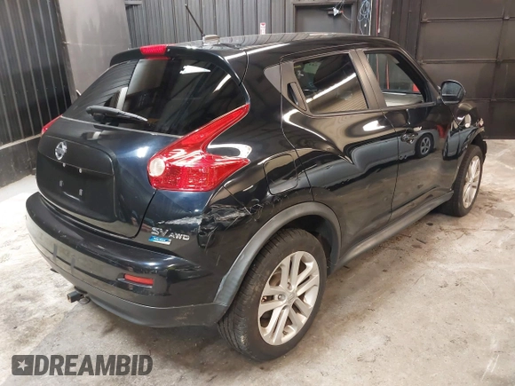 2013 Nissan Juke SL z VIN JN8AF5MV0DT215912, wystawiony jako IAAI lot #42281543 z przebiegiem 154 119 mil mil oraz . Historia ofert i sprzedaży dostępna na DreamBid. Obrazek 4.