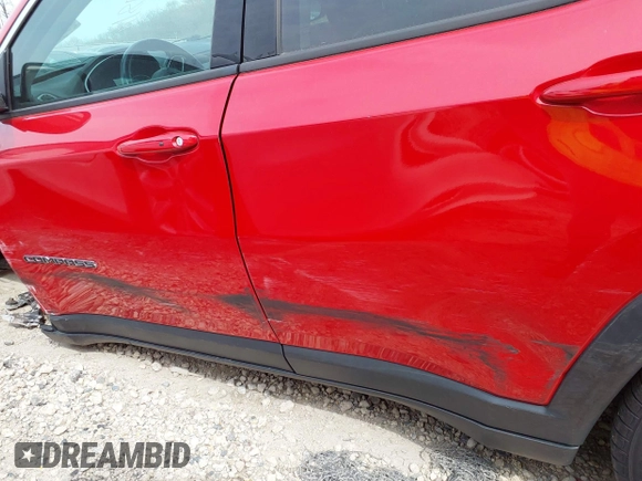 2021 Jeep Compass Latitude with VIN 3C4NJDBB4MT534538, listed as a IAAI auction lot 41817234 with 35,107 mi miles and . Bid and sale history available at DreamBid. Image 19.