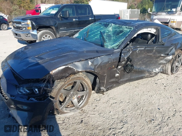 2018 Ford Mustang GT with VIN 1FA6P8CF1J5112742, listed as a IAAI auction lot 40992048 with Not Provided miles. Bid and sale history available at carsss.com. Image 6.