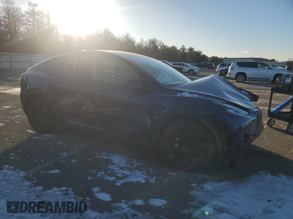 2021 Tesla Model Y Long Range with VIN 5YJYGDEE3MF089578, listed as a Copart auction lot 41381095 with 52,258 mi miles and Salvage Title. Bid and sale history available at DreamBid. Image 4.