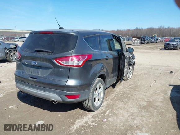 2016 Ford Escape SE with VIN 1FMCU0G73GUC76322, listed as a IAAI auction lot 41796746 with 61,821 mi miles. Bid and sale history available at carsss.com. Image 4.