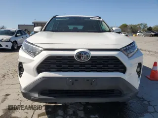 2019 Toyota RAV4 XLE with VIN 2T3W1RFV6KW041231, listed as a Copart auction lot 52395155 with 66,042 mi miles and Salvage Title. Bid and sale history available at carsss.com. Image 5.