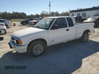 1997 Chevrolet S-10 LS with VIN 1GCCS19W7VK121494, listed as a Copart auction lot 75327694 with 292,652 mi miles and Salvage Title. Bid and sale history available at DreamBid. Image 1.