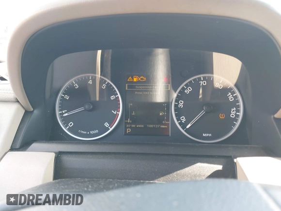 2011 Land Rover LR4 Lux with VIN SALAK2D4XBA568687, listed as a IAAI auction lot 42668978 with 205,000 mi miles and . Bid and sale history available at DreamBid. Image 7.