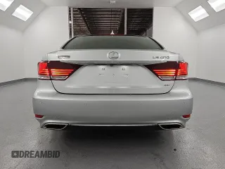 2015 Lexus LS 460 z VIN JTHCL5EF8F5023163, wystawiony jako Copart lot #60128705 z przebiegiem 10 219 mil mil oraz Czysty tytuł • Clean title. Historia ofert i sprzedaży dostępna na DreamBid. Obrazek 6.
