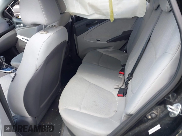 2012 Hyundai Accent SE z VIN KMHCU5AE0CU031475, wystawiony jako IAAI lot #42196146 z przebiegiem 122 489 mil mil oraz . Historia ofert i sprzedaży dostępna na DreamBid. Obrazek 8.