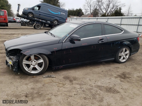 2013 Mercedes-Benz C-Class C 250 with VIN WDDGJ4HB8DG022646, listed as a Copart auction lot 44240255 with 87,758 mi miles and Salvage Title. Bid and sale history available at carsss.com. Image 1.