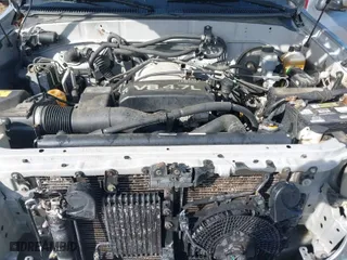 2001 Toyota Sequoia SR5 with VIN 5TDZT34A71S028573, listed as a IAAI auction lot 42061154 with 274,467 mi miles. Bid and sale history available at carsss.com. Image 10.