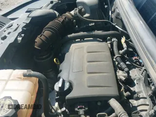 2020 Chevrolet Trax LS z VIN KL7CJKSB4LB324286, wystawiony jako IAAI lot #42936461 z przebiegiem 84 931 mil mil oraz . Historia ofert i sprzedaży dostępna na DreamBid. Obrazek 19.