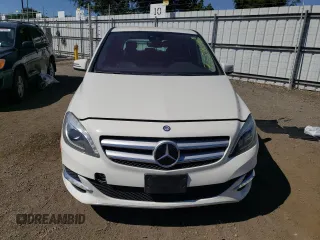 2015 Mercedes-Benz B with VIN WDDVP9AB9FJ004658, listed as a Copart auction lot 70559043 with 39,113 mi miles. Bid and sale history available at carsss.com. Image 5.