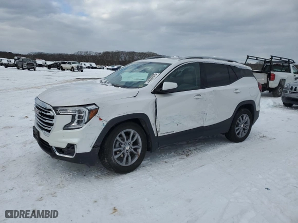 2022 GMC Terrain SLT with VIN 3GKALVEV0NL263892, listed as a Copart auction lot 44692575 with 18,451 mi miles and Salvage Title. Bid and sale history available at carsss.com. Image 1.