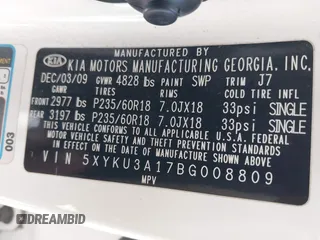 2011 Kia Sorento EX with VIN 5XYKU3A17BG008809, listed as a IAAI auction lot 41880114 with 183,474 mi miles. Bid and sale history available at carsss.com. Image 9.