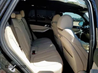 2021 BMW X5 sDrive40i with VIN 5UXCR4C09M9G23111, listed as a Copart auction lot 60509475 with 34,230 mi miles and Salvage title. Bid and sale history available at DreamBid. Image 11.