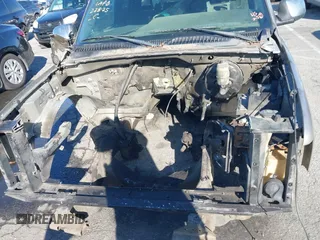 2002 Chevrolet Silverado 1500 LS with VIN 2GCEC19V421358727, listed as a IAAI auction lot 41758801 with 1 mi miles. Bid and sale history available at carsss.com. Image 6.
