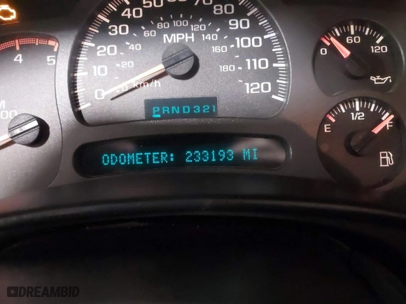 2003 Chevrolet Silverado 2500HD LS with VIN 1GCHK23133F136475, listed as a IAAI auction lot 41609322 with 233,193 mi miles. Bid and sale history available at carsss.com. Image 16.