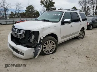 2012 Lincoln Navigator z VIN 5LMJJ2H58CEL05100, wystawiony jako Copart lot #48214585 z przebiegiem 178 924 mil mil oraz Szkoda całkowita • Salvage title. Historia ofert i sprzedaży dostępna na DreamBid. Obrazek 1.
