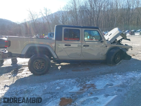 2020 Jeep Gladiator Overland with VIN 1C6HJTFG4LL169647, listed as a IAAI auction lot 41339933 with 85,246 mi miles and . Bid and sale history available at DreamBid. Image 13.