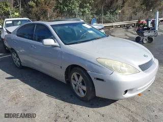 2005 Lexus ES 330 with VIN JTHBA30G555100804, listed as a IAAI auction lot 41595677 with 259,404 mi miles. Bid and sale history available at carsss.com. Image 1.