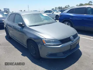 2014 Volkswagen Jetta S with VIN 3VW2K7AJ3EM316027, listed as a IAAI auction lot 42642634 with 197,188 mi miles and . Bid and sale history available at DreamBid. Image 1.