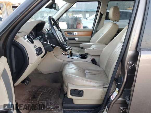 2011 Land Rover LR4 HSE с VIN SALAG2D48BA575459, выставлен на аукционе Copart как лот 84969554 с пробегом 145 368 миль миль и Списание • Salvage title. История ставок и продаж доступна на DreamBid. Изображение 7.