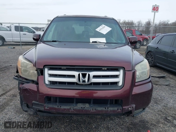 2008 Honda Pilot EX-L with VIN 5FNYF18508B015960, listed as a IAAI auction lot 41511626 with 207,141 mi miles. Bid and sale history available at carsss.com. Image 12.