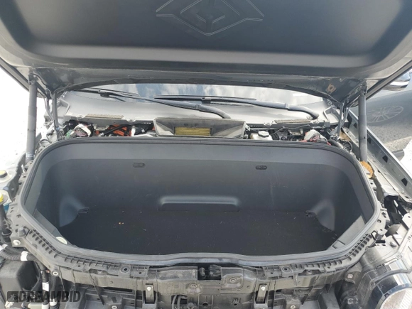 2022 Rivian R1T Launch Edition with VIN 7FCTGAAL1NN003050, listed as a Copart auction lot 68101044 with 21,392 mi miles and Salvage Title. Bid and sale history available at carsss.com. Image 11.