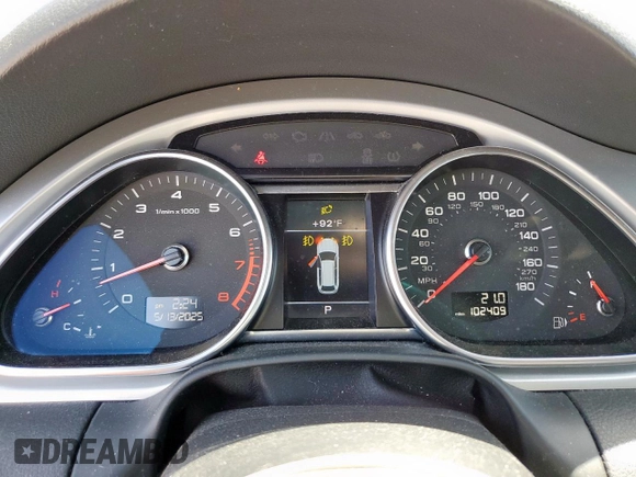 2014 Audi Q7 S line Prestige z VIN WA1DGAFE5ED002505, wystawiony jako Copart lot #56733525 z przebiegiem 102 409 mil mil oraz Szkoda całkowita • Salvage title. Historia ofert i sprzedaży dostępna na DreamBid. Obrazek 9.