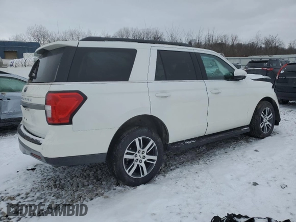 2024 Ford Expedition XLT with VIN 1FMJU1J84REA06771, listed as a Copart auction lot 46238875 with 20,995 mi miles and Salvage Title. Bid and sale history available at carsss.com. Image 3.