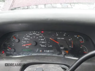 2004 Ford F-350 XL with VIN 1FTSW31P84EB44344, listed as a IAAI auction lot 42530363 with 220,626 mi miles and . Bid and sale history available at DreamBid. Image 7.