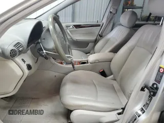 2006 Mercedes-Benz C 280 Luxury with VIN WDBRF54HX6A825189, listed as a Copart auction lot 81903084 with 231,894 mi miles and Salvage Title. Bid and sale history available at DreamBid. Image 7.