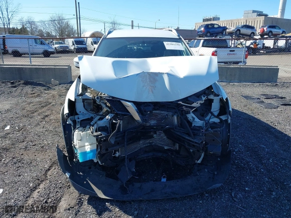 2016 Nissan Rogue S with VIN KNMAT2MV7GP736514, listed as a IAAI auction lot 41901246 with 80,732 mi miles. Bid and sale history available at carsss.com. Image 13.