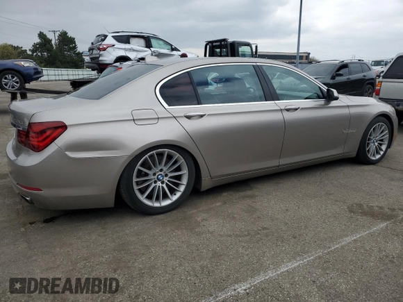 2013 BMW 7 Series 750Li xDrive with VIN WBAYF8C55DDE59031, listed as a Copart auction lot 52822935 with 152,284 mi miles and Clean Title. Bid and sale history available at carsss.com. Image 3.