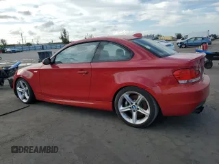 2009 BMW 1 Series 135i with VIN WBAUC73559VK95229, listed as a Copart auction lot 55657105 with 130,207 mi miles and Clean Title. Bid and sale history available at carsss.com. Image 2.