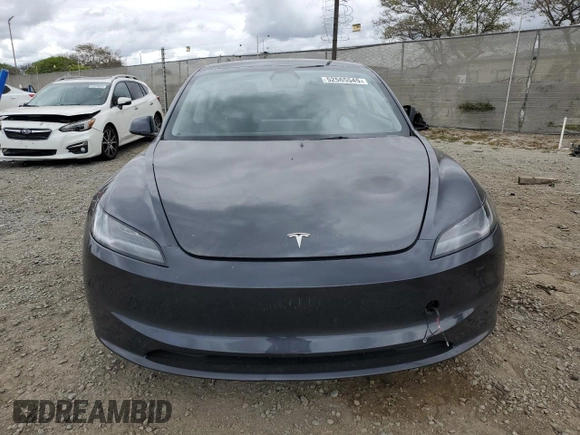 2025 Tesla Model 3 Long Range z VIN 5YJ3E1EA9SF892355, wystawiony jako Copart lot #52565545 z przebiegiem 12 825 mil mil oraz Szkoda całkowita • Salvage title. Historia ofert i sprzedaży dostępna na DreamBid. Obrazek 5.